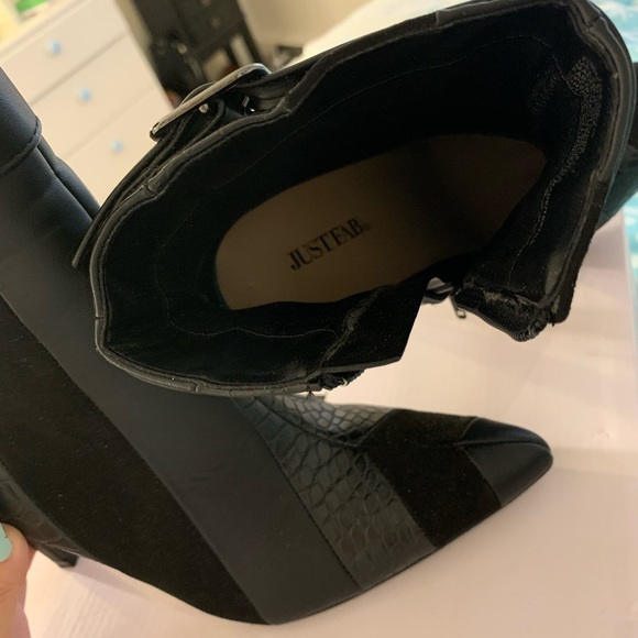 JustFab Tori Stiletto Bootie - Picture 3 of 5